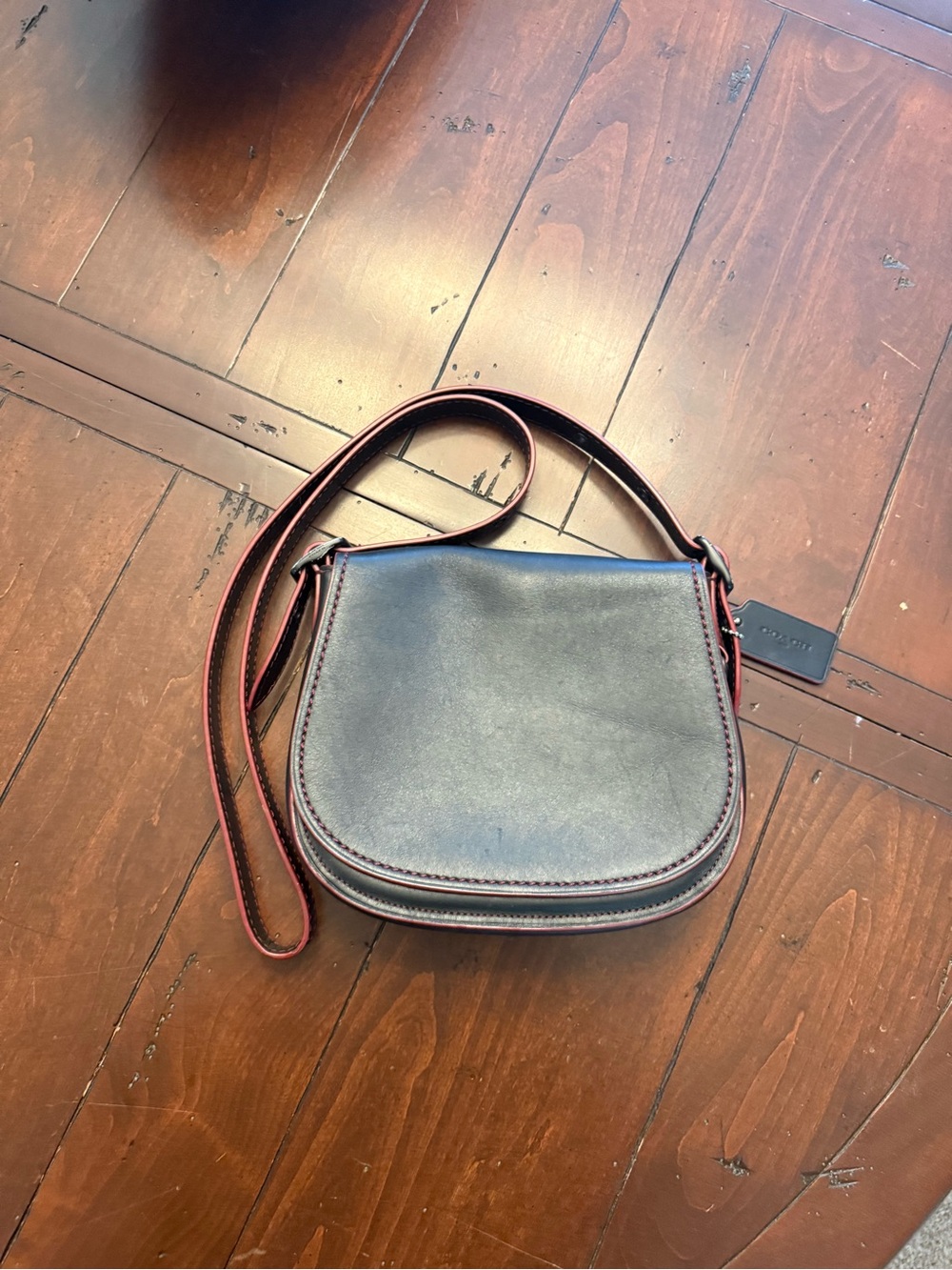 Coach 1941 Glove Tanned Leather Saddle Crossbody Bag in Black with Red Trim USED - Picture 14 of 14